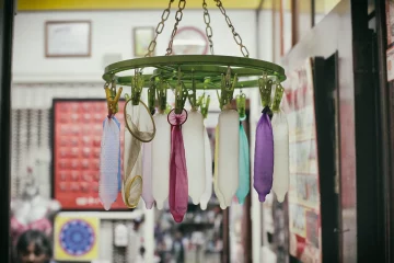 EL ENCANTO: EL CONDÓN DE LAS PROSTITUTAS