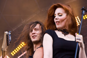 CANCIONES ROMÁNTICAS DE METAL PARA DEDICAR