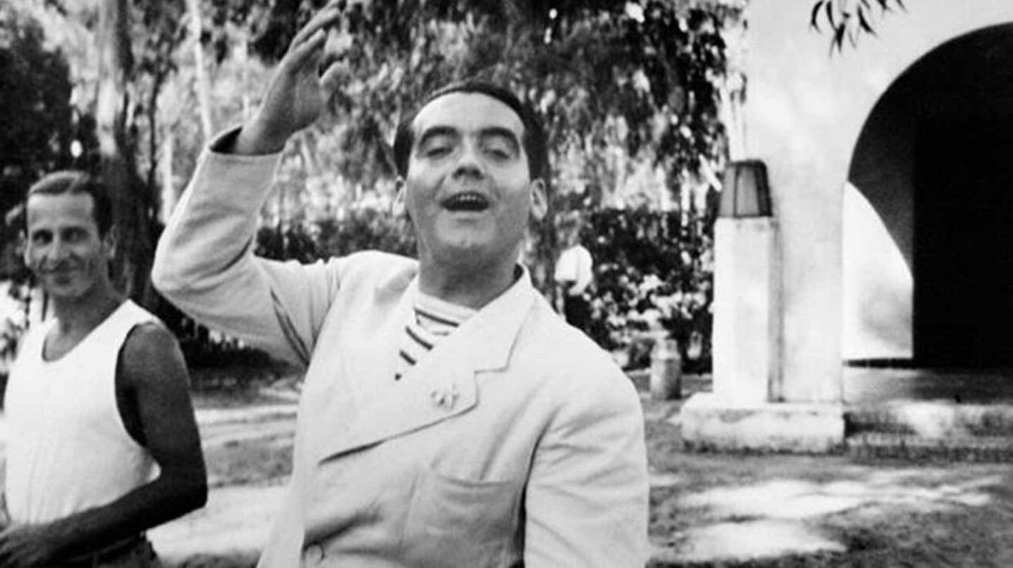 MIRA EL VIDEO DE GARCÍA LORCA RECITANDO UN POEMA
