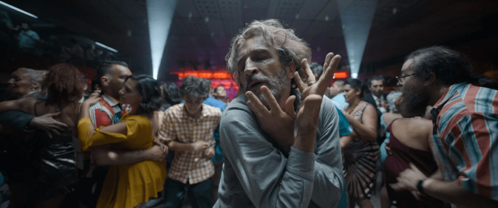 Escena de Bardo, la película de González Iñárritu que abrirá actividades en el FICM