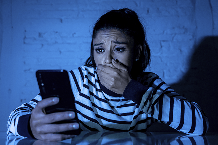 La violencia sexual en las apps de citas alcanzan hasta el 80% 