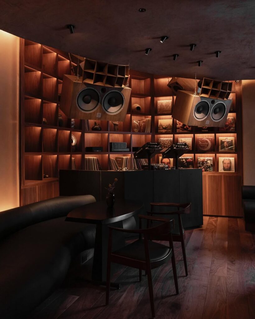 La Vista Listening Bar en la Roma Norte CDMX.