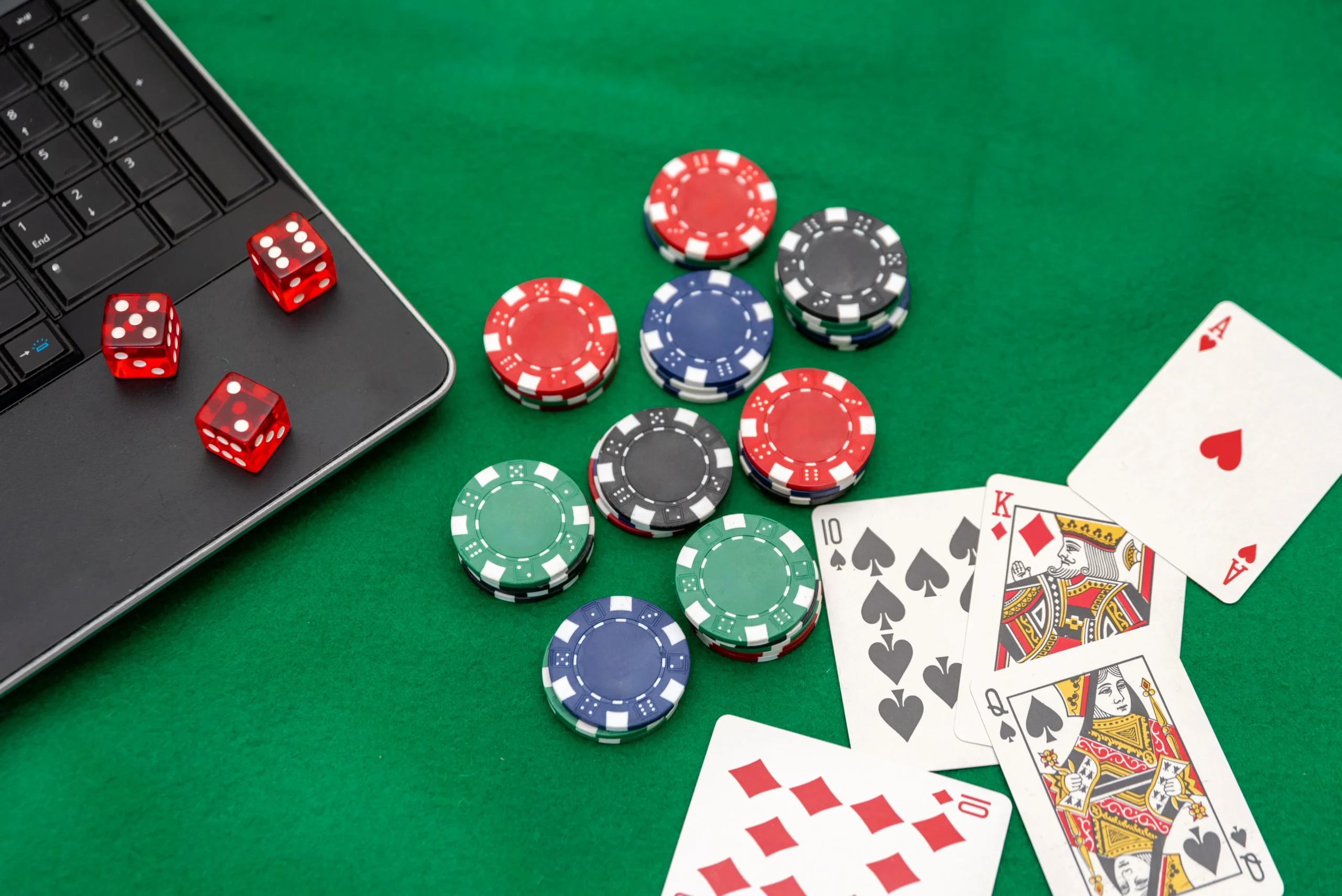 Casinos fuera de España: ¿vale la pena cruzar fronteras para jugar?