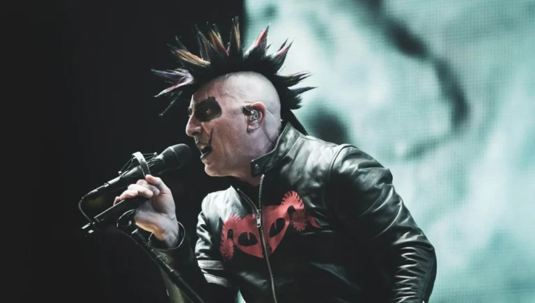 Maynard de Tool lidera campaña contra los celulares en conciertos