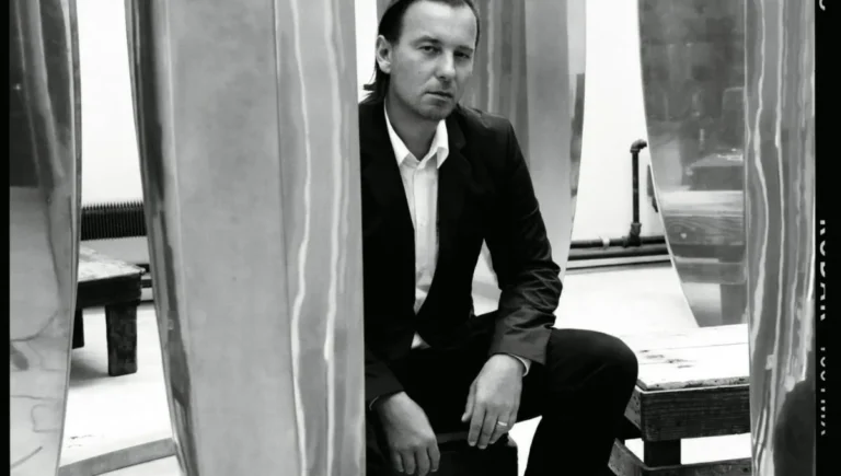 Helmut Lang, el genio minimalista que redefinió el lujo y la moda