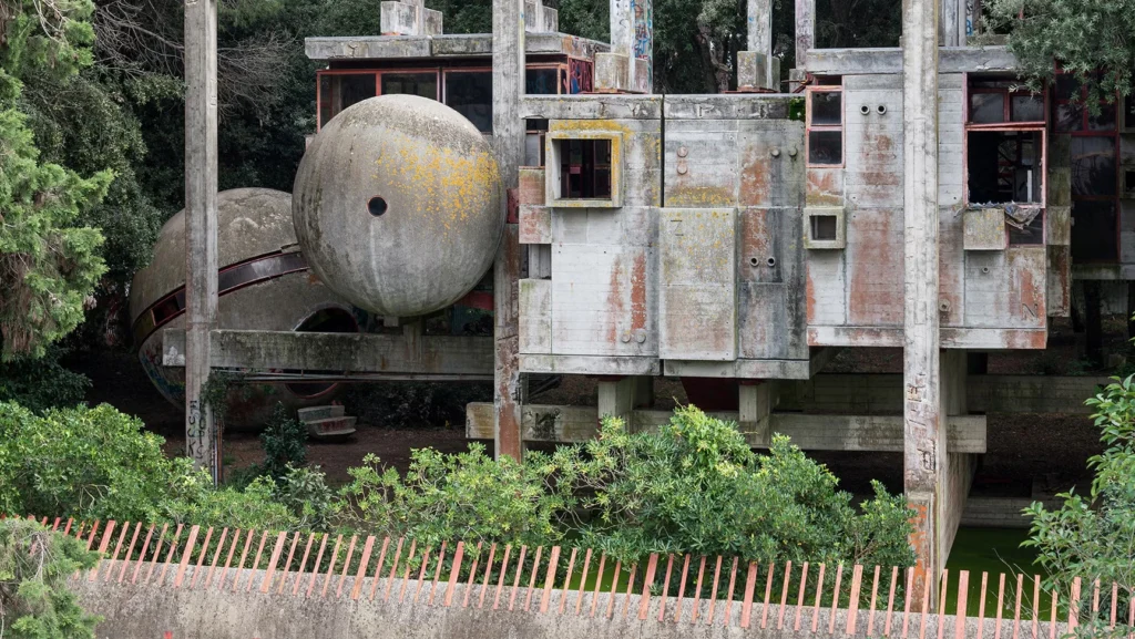 Casa Sperimentale: el sueño modular de hormigón que lucha por no convertirse en ruina