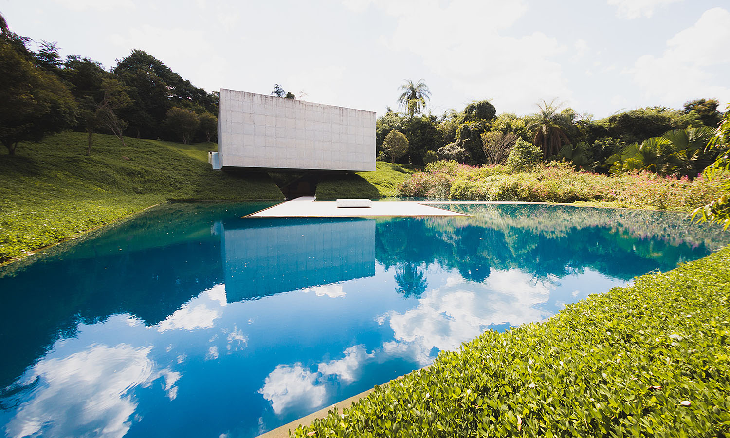 Inhotim: El museo al aire libre en Brasil que fusiona arte y naturaleza