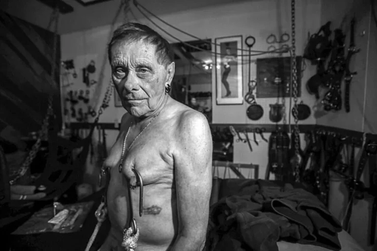 Fakir Musafar, pionero de la modificación corporal