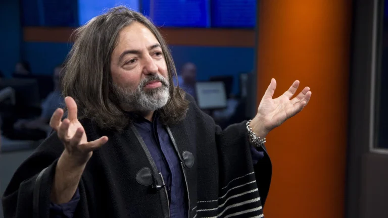 Los mejores poemas de Adrián Dárgelos para disfrutar