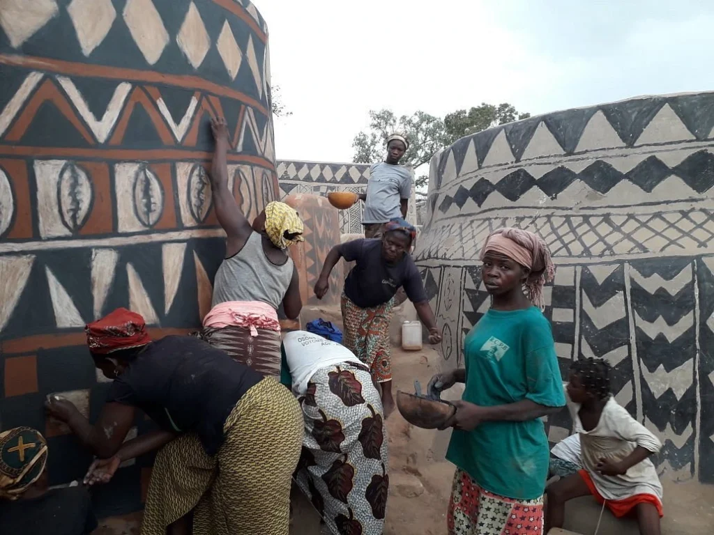 pintura y decoración Gurunsi