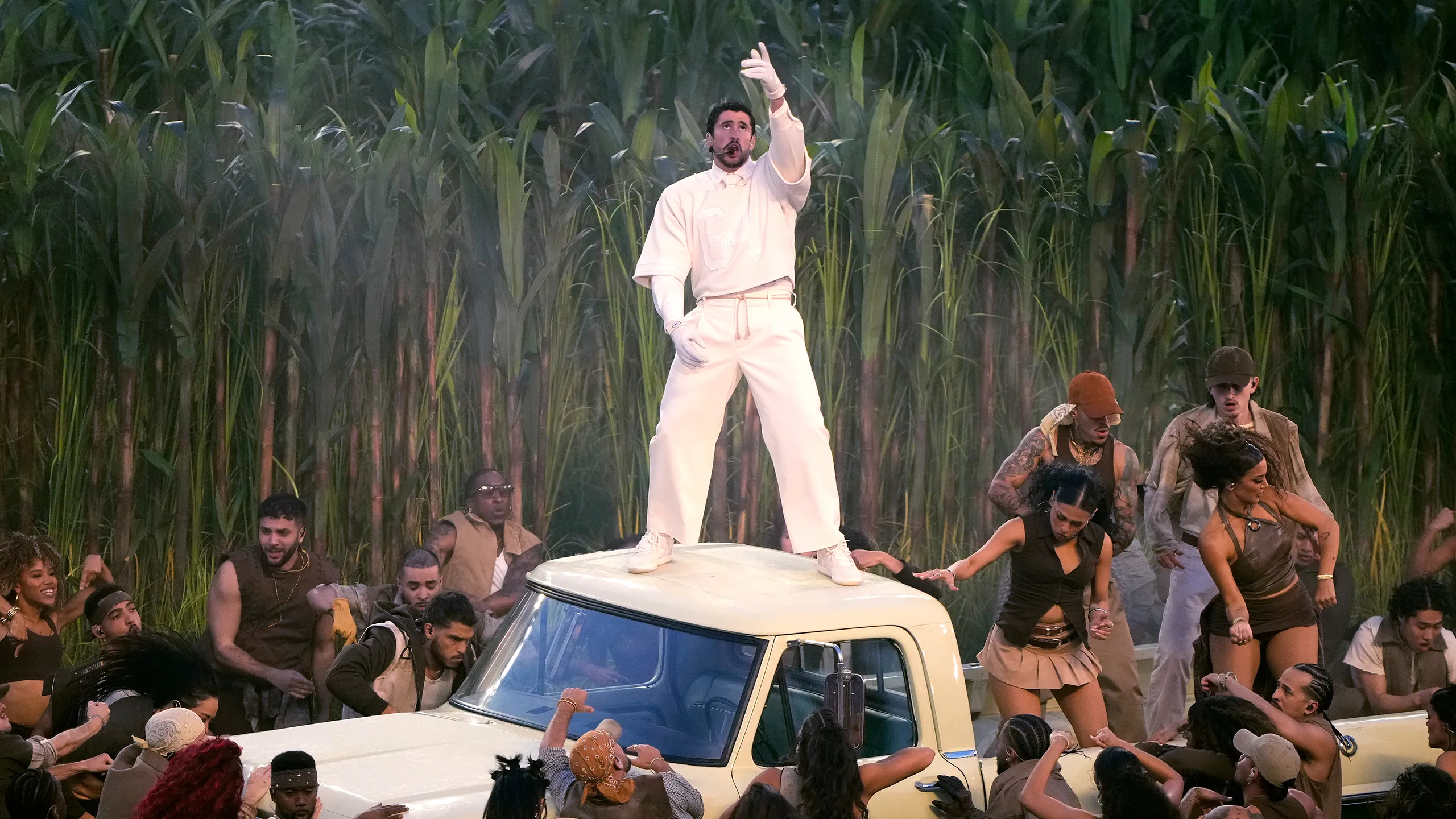 ¿Diversidad o distracción? Estrategia detrás del medio tiempo en el SB