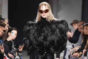 Junya Watanabe: el diseñador que reconstruyó la ropa cotidiana