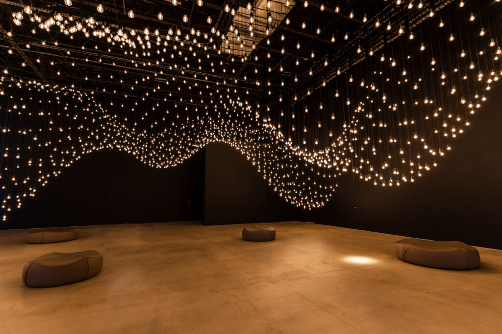 Pulse Topology de Rafael Lozano-Hemmer instalacion de arte digital e interactivo en Superblue Miami arte biometrico.