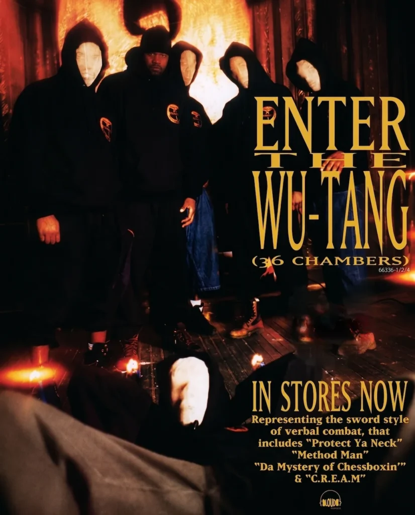 Póster promocional original de 1993 del álbum 'Enter the Wu-Tang (36 Chambers)' de Wu-Tang Clan. La imagen muestra a los integrantes del grupo con capuchas negras y máscaras blancas, con tipografía dorada clásica y la leyenda 'In Stores Now', destacando sencillos como C.R.E.A.M. y Protect Ya Neck.