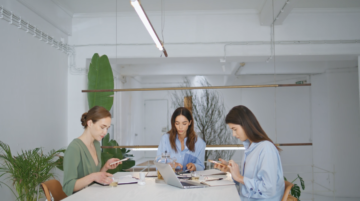 Facturación 4.0 para emprendedores te decimos cómo cumplir con el SAT sin complicar la operación de tu negocio Captura de pantalla 2026-08-03 a la(s) 4.19.25 p.m.